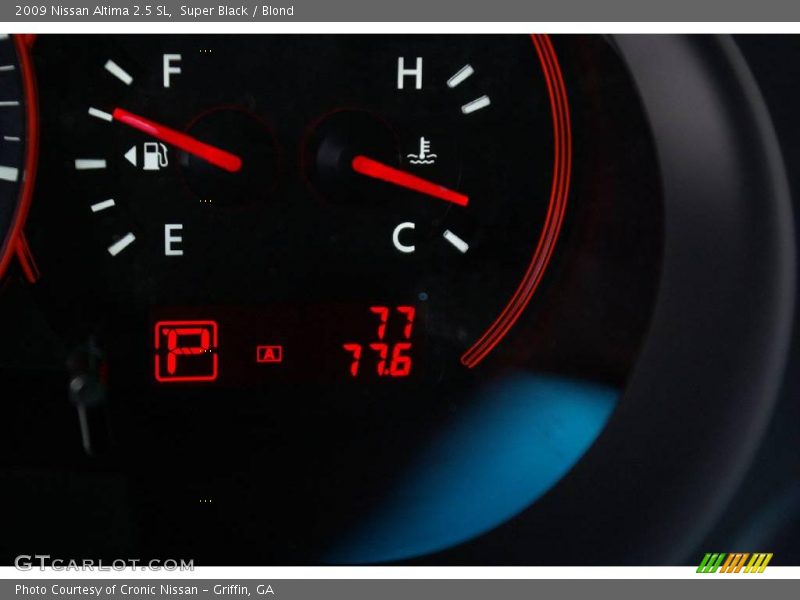 Super Black / Blond 2009 Nissan Altima 2.5 SL