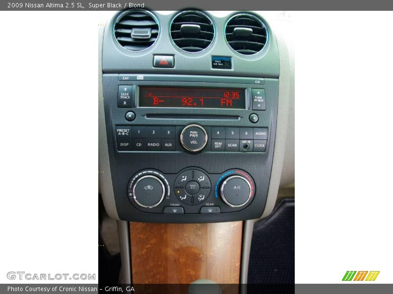 Super Black / Blond 2009 Nissan Altima 2.5 SL