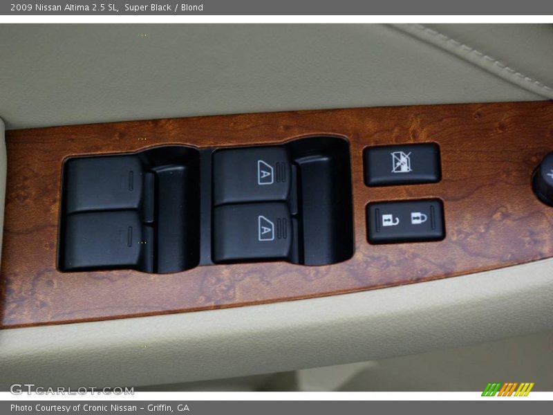 Super Black / Blond 2009 Nissan Altima 2.5 SL