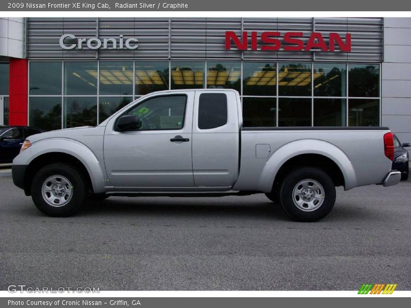 Radiant Silver / Graphite 2009 Nissan Frontier XE King Cab