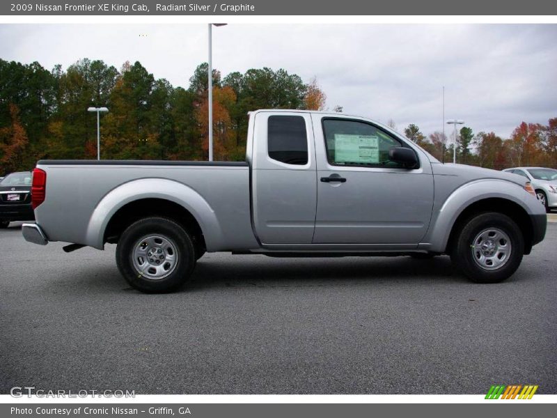 Radiant Silver / Graphite 2009 Nissan Frontier XE King Cab