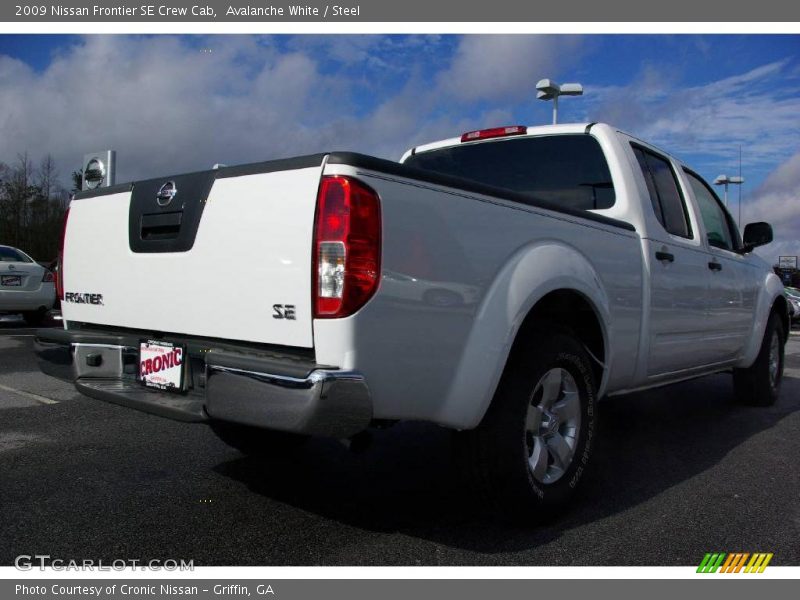 Avalanche White / Steel 2009 Nissan Frontier SE Crew Cab