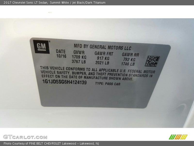 Summit White / Jet Black/Dark Titanium 2017 Chevrolet Sonic LT Sedan