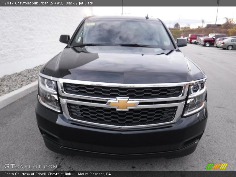 Black / Jet Black 2017 Chevrolet Suburban LS 4WD