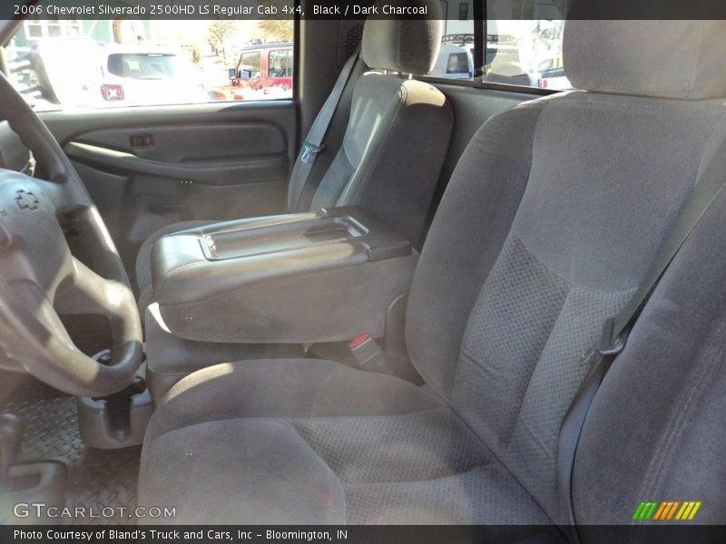 Black / Dark Charcoal 2006 Chevrolet Silverado 2500HD LS Regular Cab 4x4