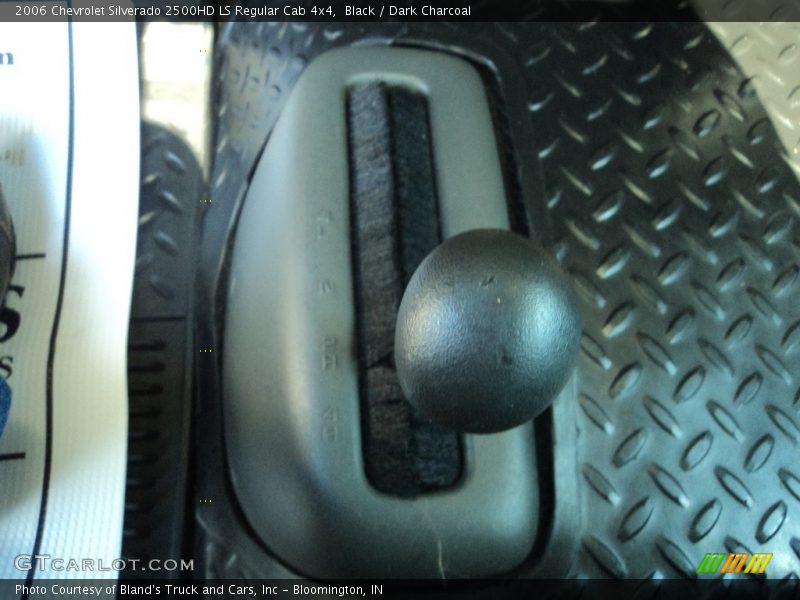 Black / Dark Charcoal 2006 Chevrolet Silverado 2500HD LS Regular Cab 4x4