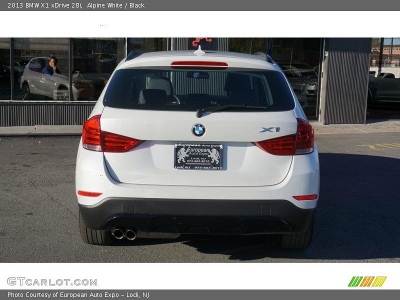 Alpine White / Black 2013 BMW X1 xDrive 28i