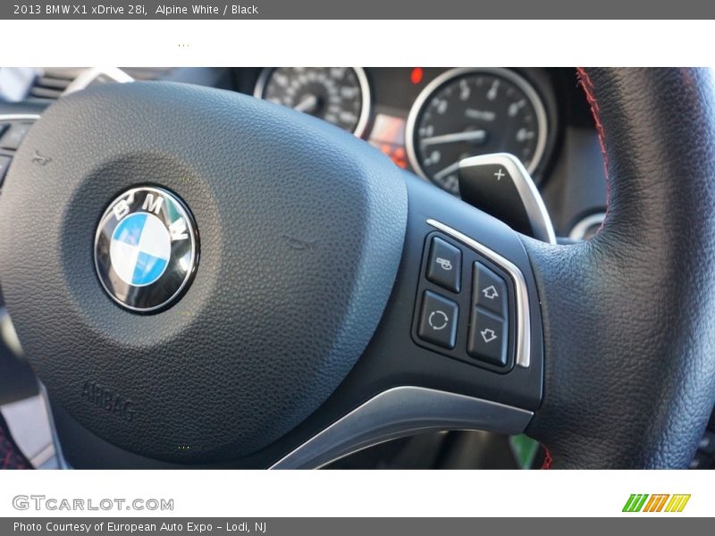 Alpine White / Black 2013 BMW X1 xDrive 28i