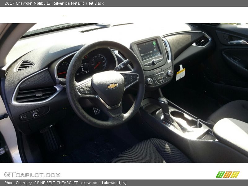 Silver Ice Metallic / Jet Black 2017 Chevrolet Malibu LS