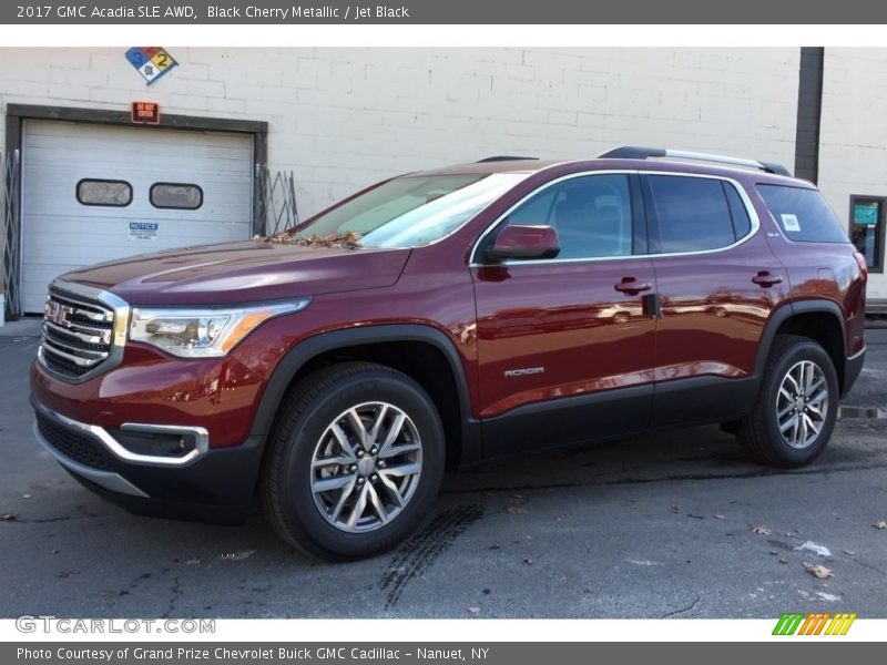 Front 3/4 View of 2017 Acadia SLE AWD