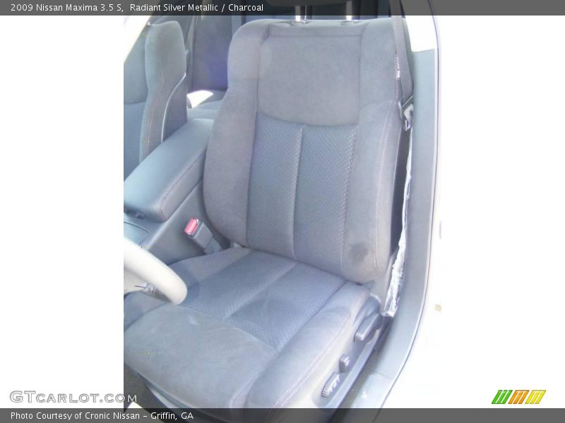 Radiant Silver Metallic / Charcoal 2009 Nissan Maxima 3.5 S
