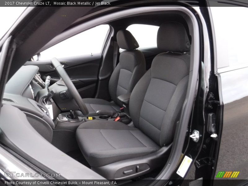 Front Seat of 2017 Cruze LT