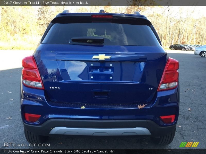 Blue Topaz Metallic / Jet Black 2017 Chevrolet Trax LT