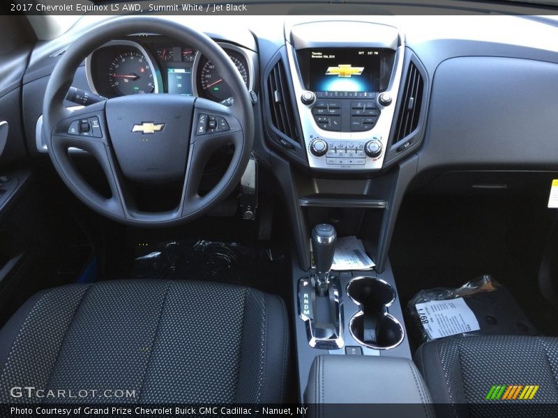 Summit White / Jet Black 2017 Chevrolet Equinox LS AWD