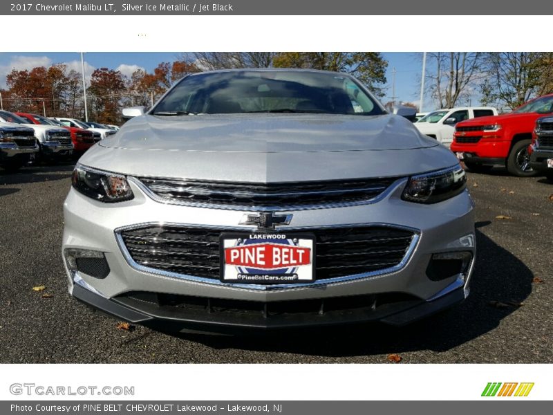 Silver Ice Metallic / Jet Black 2017 Chevrolet Malibu LT