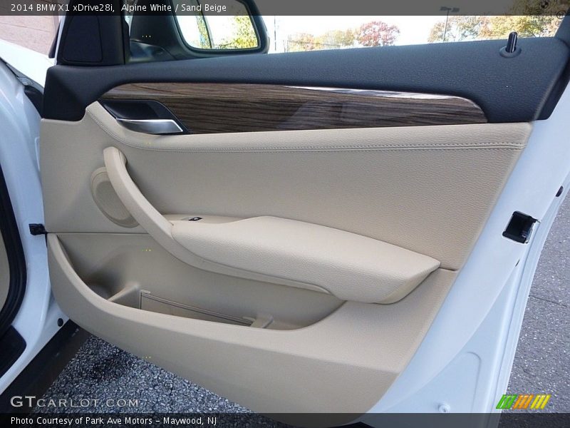 Alpine White / Sand Beige 2014 BMW X1 xDrive28i