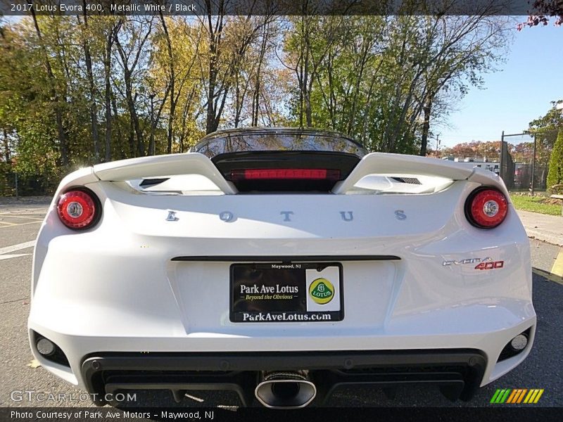 Metallic White / Black 2017 Lotus Evora 400