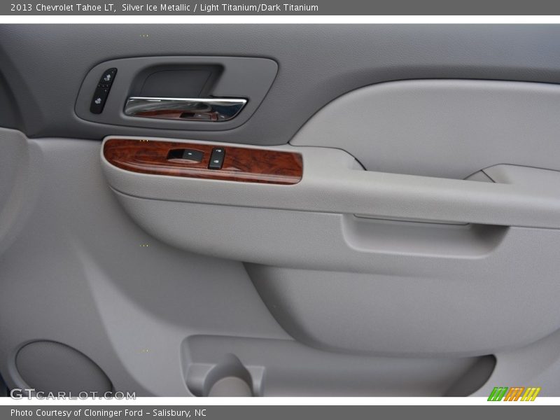 Silver Ice Metallic / Light Titanium/Dark Titanium 2013 Chevrolet Tahoe LT