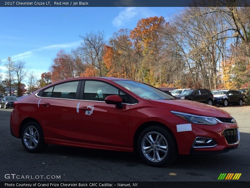 Red Hot / Jet Black 2017 Chevrolet Cruze LT