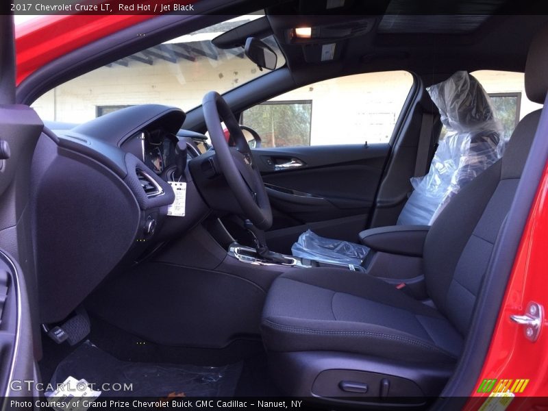 Red Hot / Jet Black 2017 Chevrolet Cruze LT