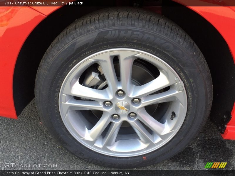 Red Hot / Jet Black 2017 Chevrolet Cruze LT