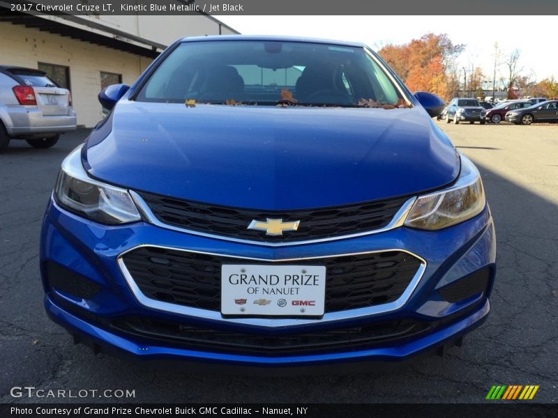 Kinetic Blue Metallic / Jet Black 2017 Chevrolet Cruze LT