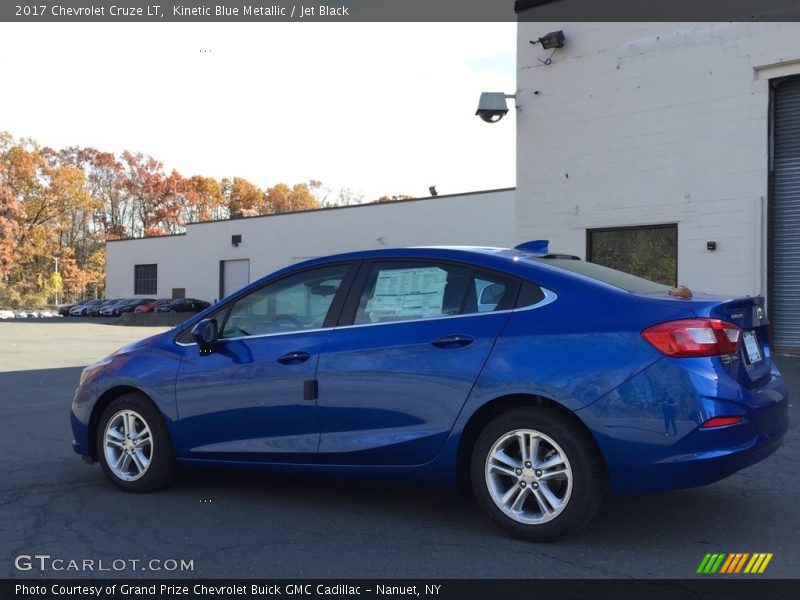 Kinetic Blue Metallic / Jet Black 2017 Chevrolet Cruze LT