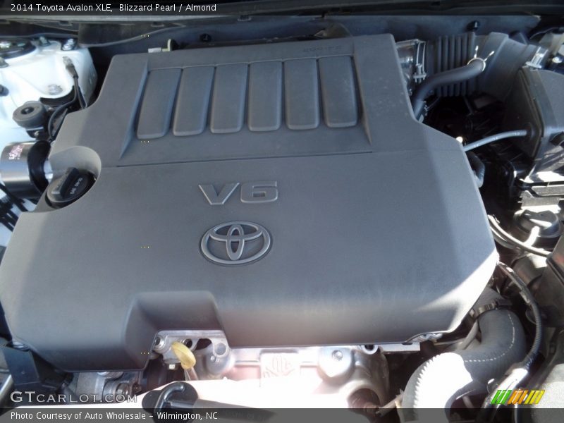 Blizzard Pearl / Almond 2014 Toyota Avalon XLE