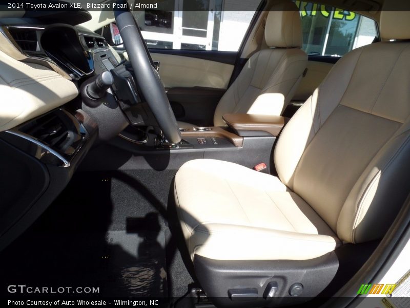 Blizzard Pearl / Almond 2014 Toyota Avalon XLE