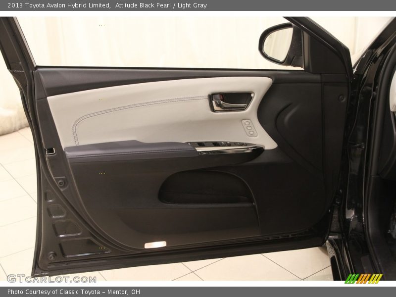 Attitude Black Pearl / Light Gray 2013 Toyota Avalon Hybrid Limited