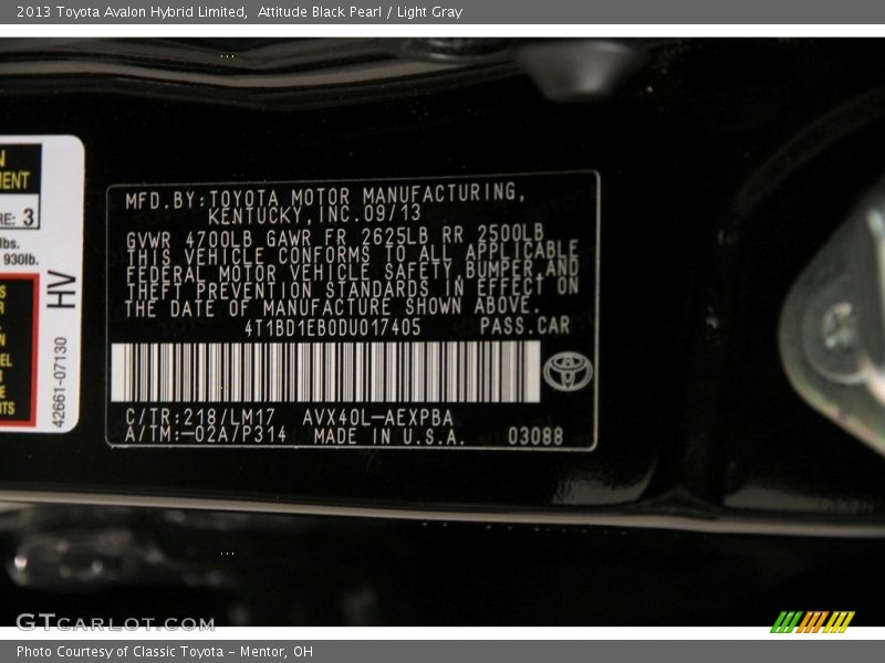 Attitude Black Pearl / Light Gray 2013 Toyota Avalon Hybrid Limited