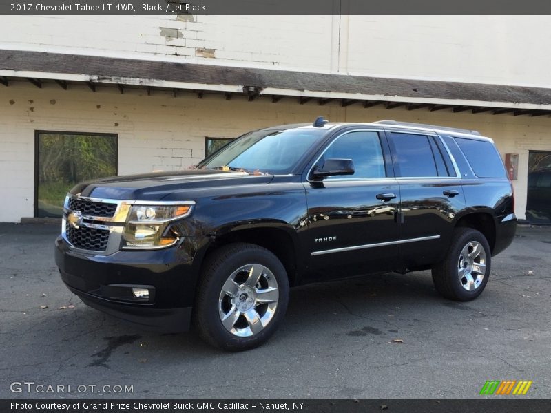 Front 3/4 View of 2017 Tahoe LT 4WD