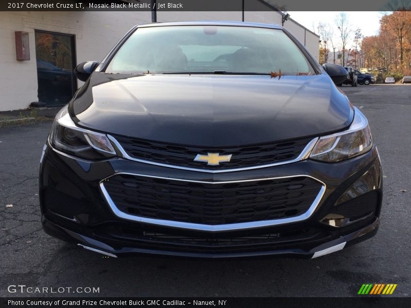 Mosaic Black Metallic / Jet Black 2017 Chevrolet Cruze LT
