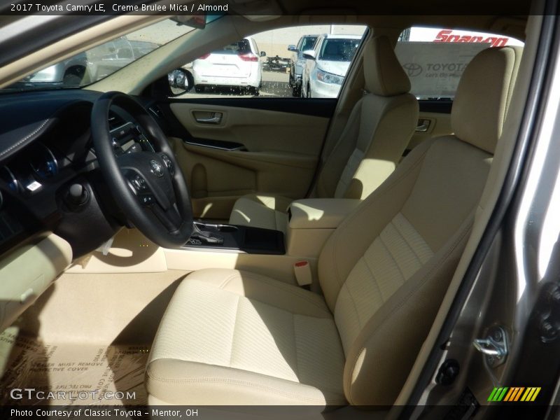 Creme Brulee Mica / Almond 2017 Toyota Camry LE