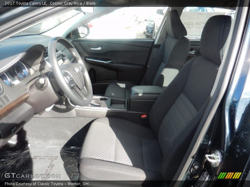 Cosmic Gray Mica / Black 2017 Toyota Camry LE
