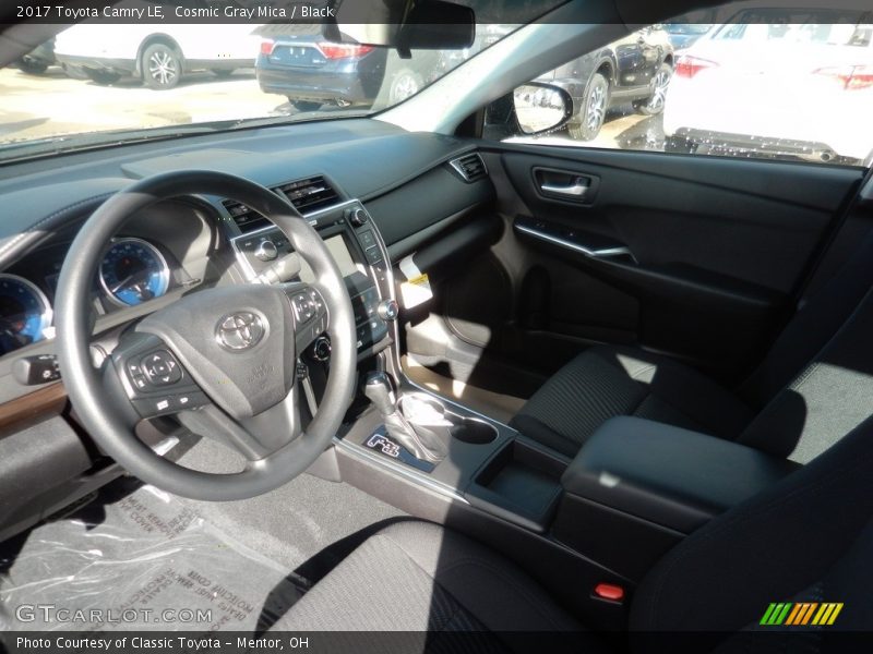 Cosmic Gray Mica / Black 2017 Toyota Camry LE