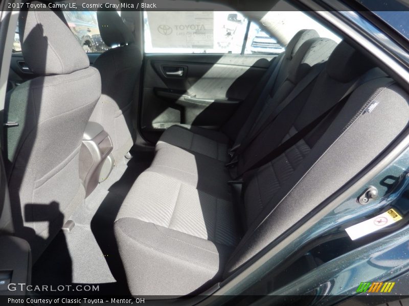Cosmic Gray Mica / Black 2017 Toyota Camry LE