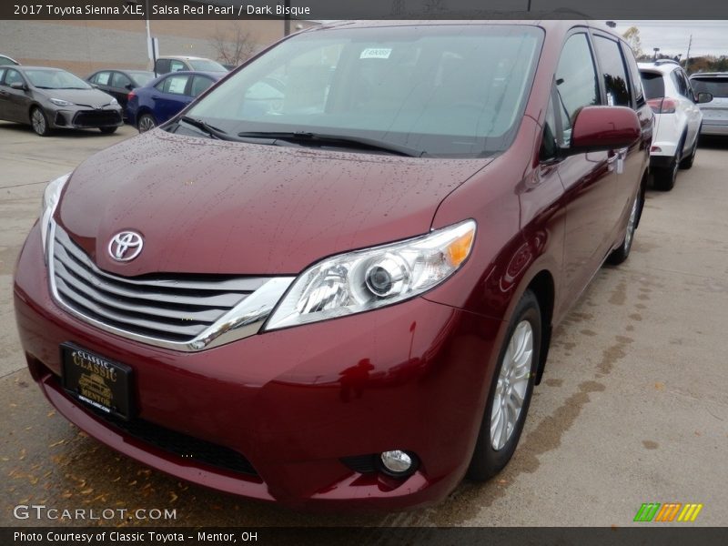 Salsa Red Pearl / Dark Bisque 2017 Toyota Sienna XLE