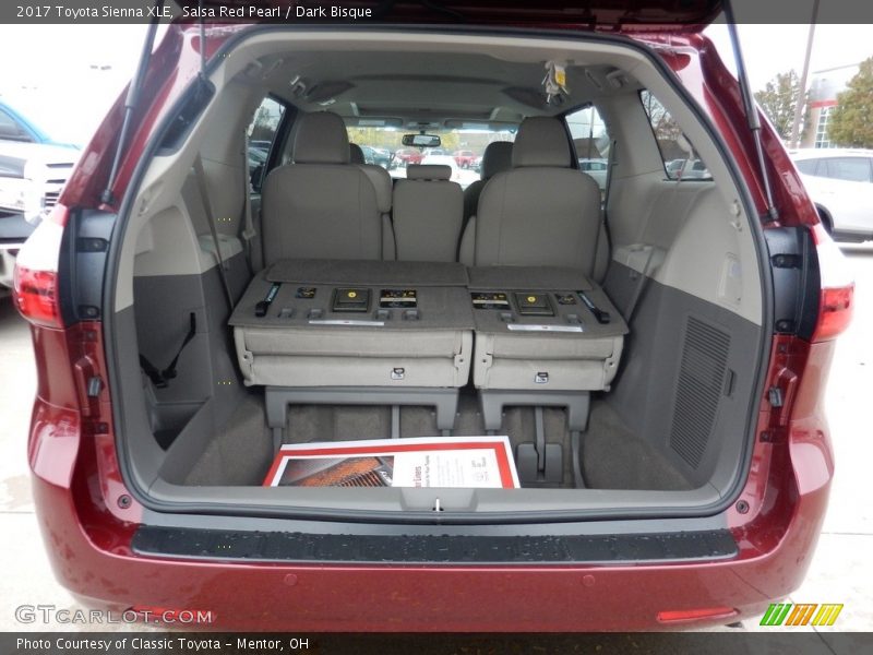 Salsa Red Pearl / Dark Bisque 2017 Toyota Sienna XLE