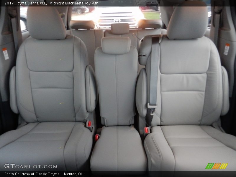 Midnight Black Metallic / Ash 2017 Toyota Sienna XLE