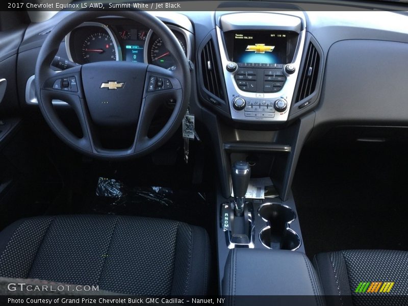 Summit White / Jet Black 2017 Chevrolet Equinox LS AWD