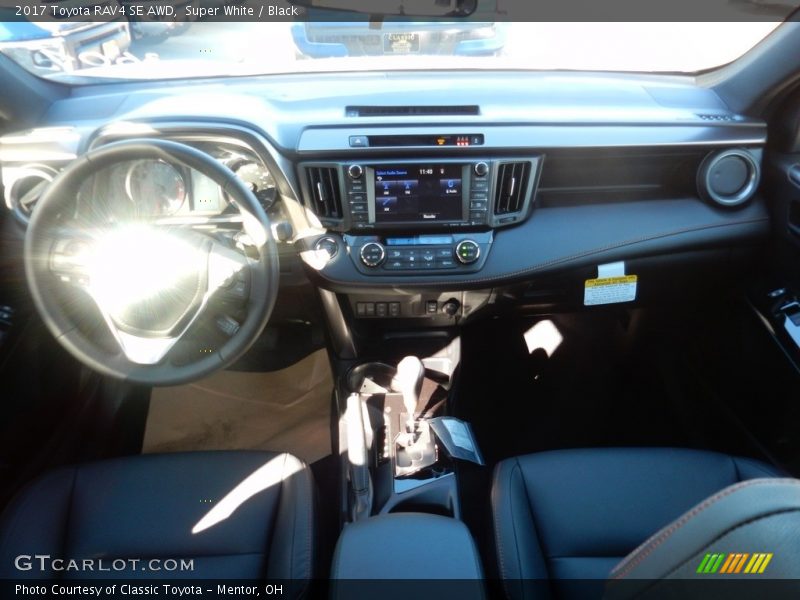 Super White / Black 2017 Toyota RAV4 SE AWD