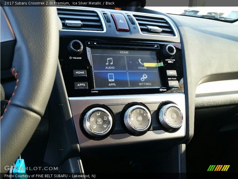 Controls of 2017 Crosstrek 2.0i Premium