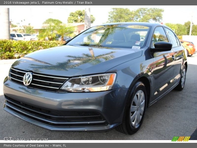 Platinum Grey Metallic / Titan Black 2016 Volkswagen Jetta S