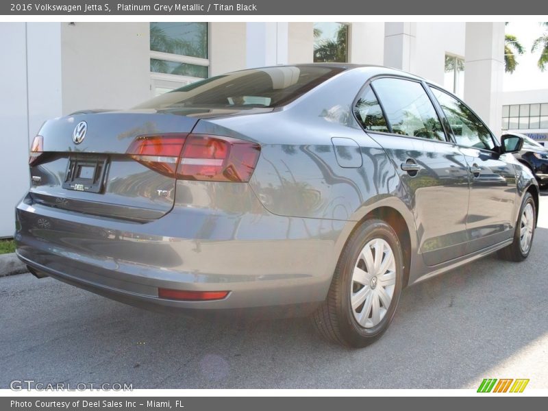 Platinum Grey Metallic / Titan Black 2016 Volkswagen Jetta S