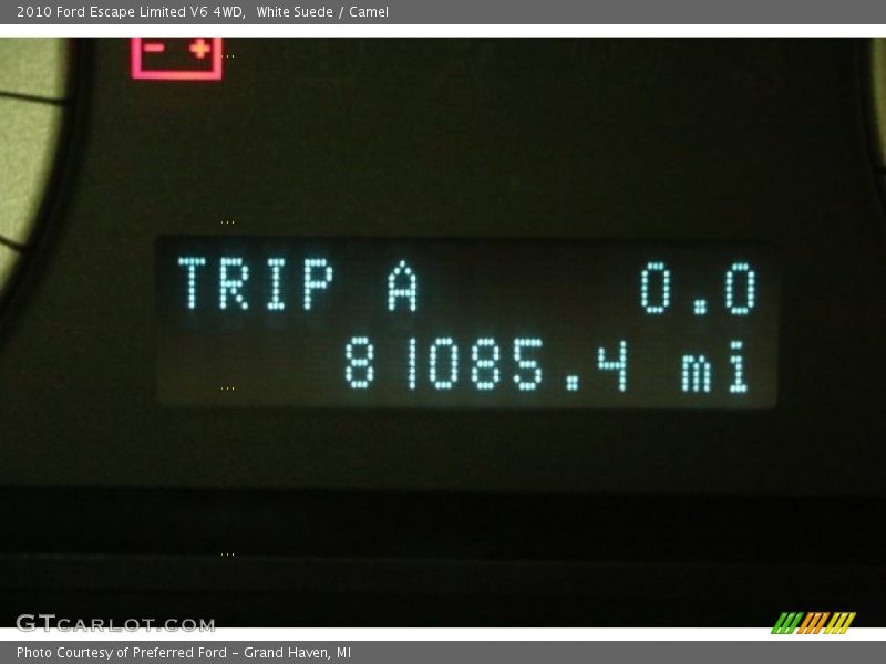 White Suede / Camel 2010 Ford Escape Limited V6 4WD