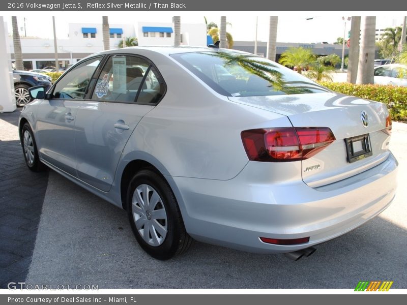 Reflex Silver Metallic / Titan Black 2016 Volkswagen Jetta S