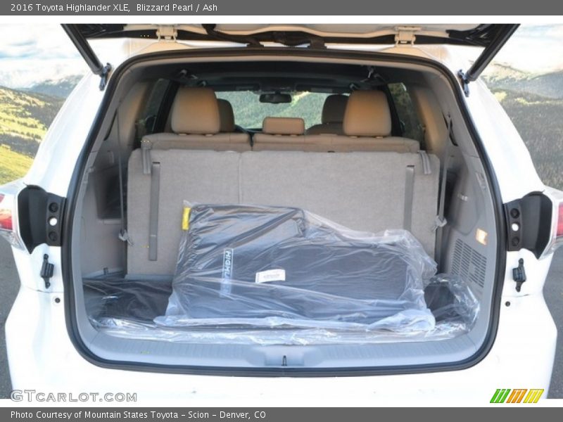 Blizzard Pearl / Ash 2016 Toyota Highlander XLE