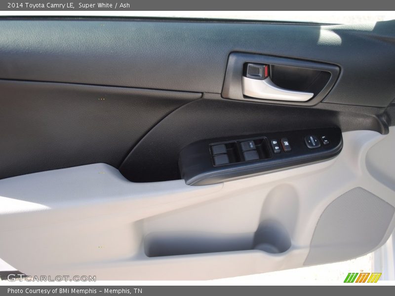 Super White / Ash 2014 Toyota Camry LE