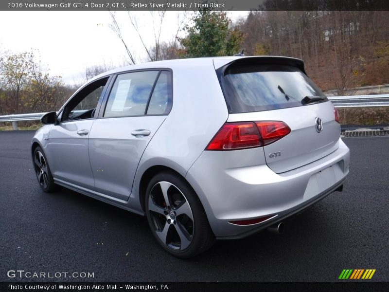 Reflex Silver Metallic / Titan Black 2016 Volkswagen Golf GTI 4 Door 2.0T S